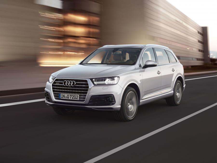  Audi Q7 TDI Quattro S-Line (4M) 2015 года  (WW) (фото 9 из 30)